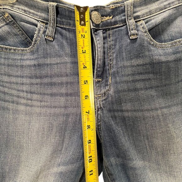 Rock & Republic Kendall Mid-Rise Jeans 10 Straight Leg Denim Button Flap Pockets - Picture 14 of 15